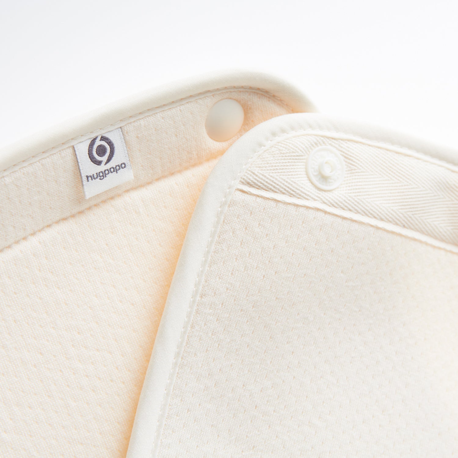 Hugpapa Foldable 100% Organic Carrier Teething Pads 2 Pieces With Non-Toxic Snap Button