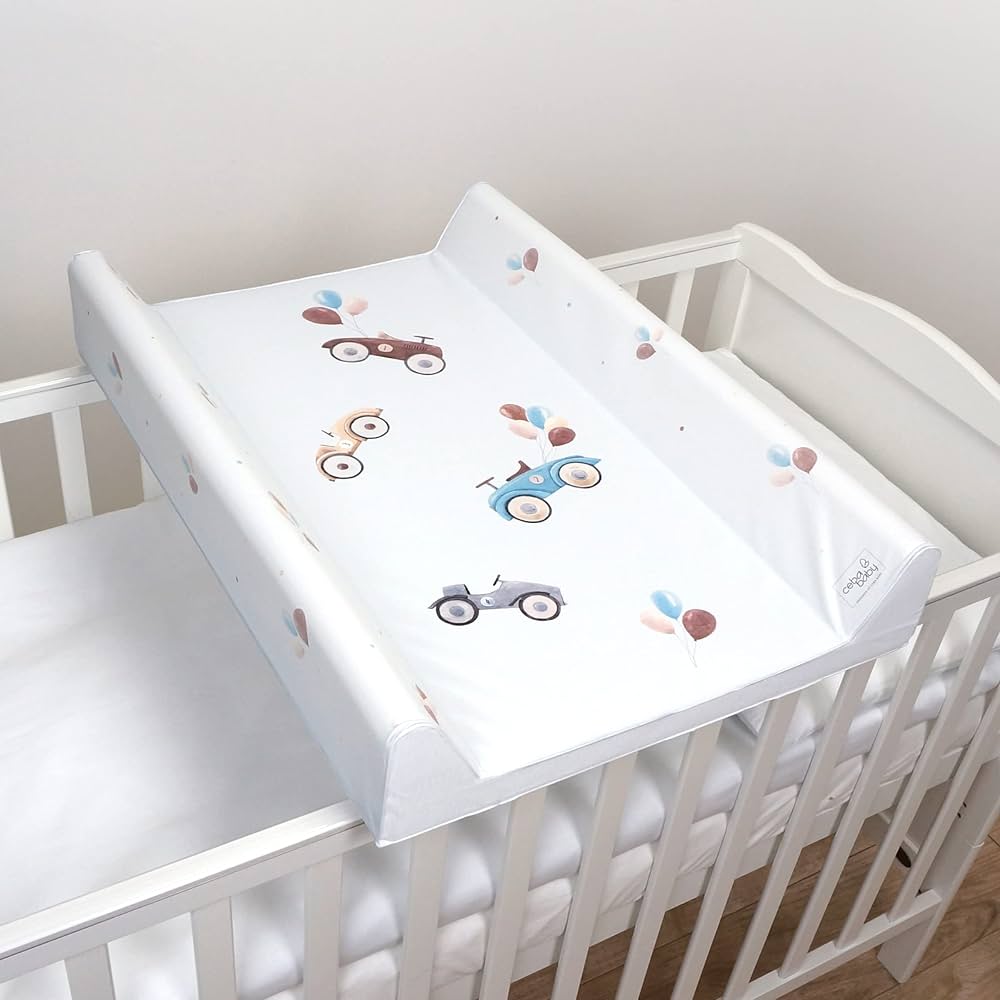 Palette Box Water Resistant Diaper Changing Pad (Random Design)