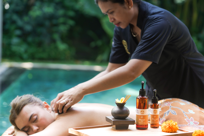 *Deposit First* Pamper Me Jamu Wellness 10 Sessions X 90 Mins Balinese Jamu Postnatal Massage With Hot Stone Therapy + 15 Mins Binding + FREE GIFT